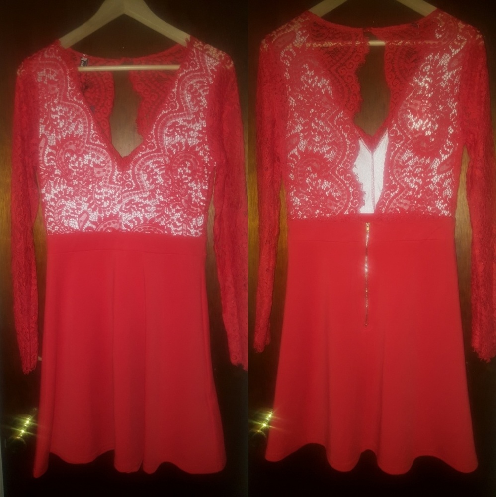 Red Lace Dress Size M
